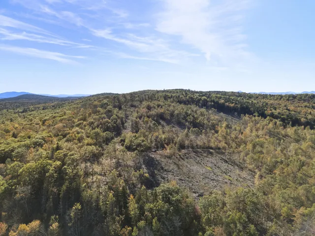 $375,000 | 1 Beech Hill Road, Waterford, ME 04088