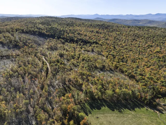 $375,000 | 1 Beech Hill Road, Waterford, ME 04088