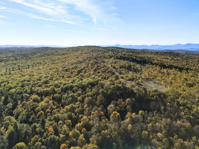 $375,000 | 1 Beech Hill Road, Waterford, ME 04088