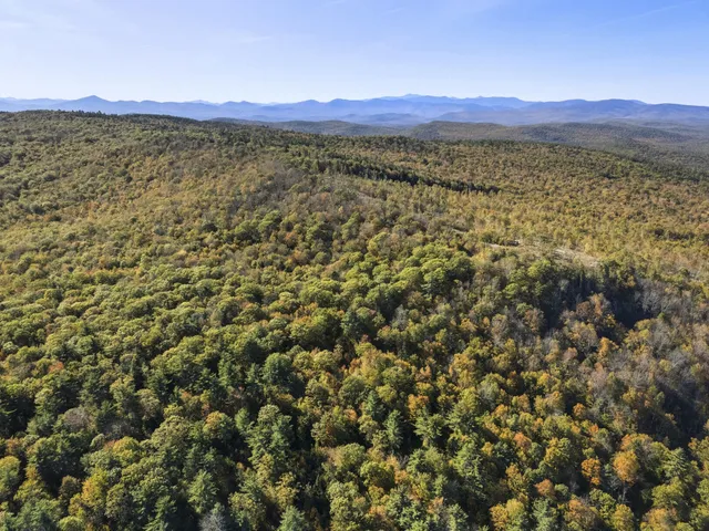 $375,000 | 1 Beech Hill Road, Waterford, ME 04088