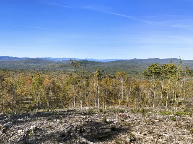 $375,000 | 1 Beech Hill Road, Waterford, ME 04088