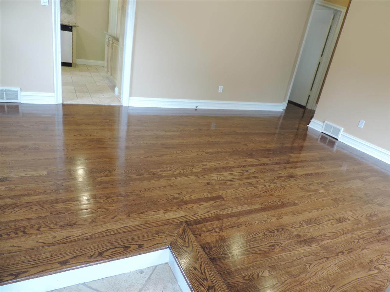 406 Normandy Road Royal Oak, MI 48073 - Photo 3 of 41 31359231-2.JPG