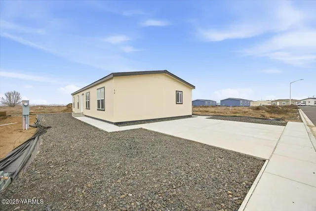 $160,000 | 2681 East Edison Avenue, Unit 32, Sunnyside, WA 98944