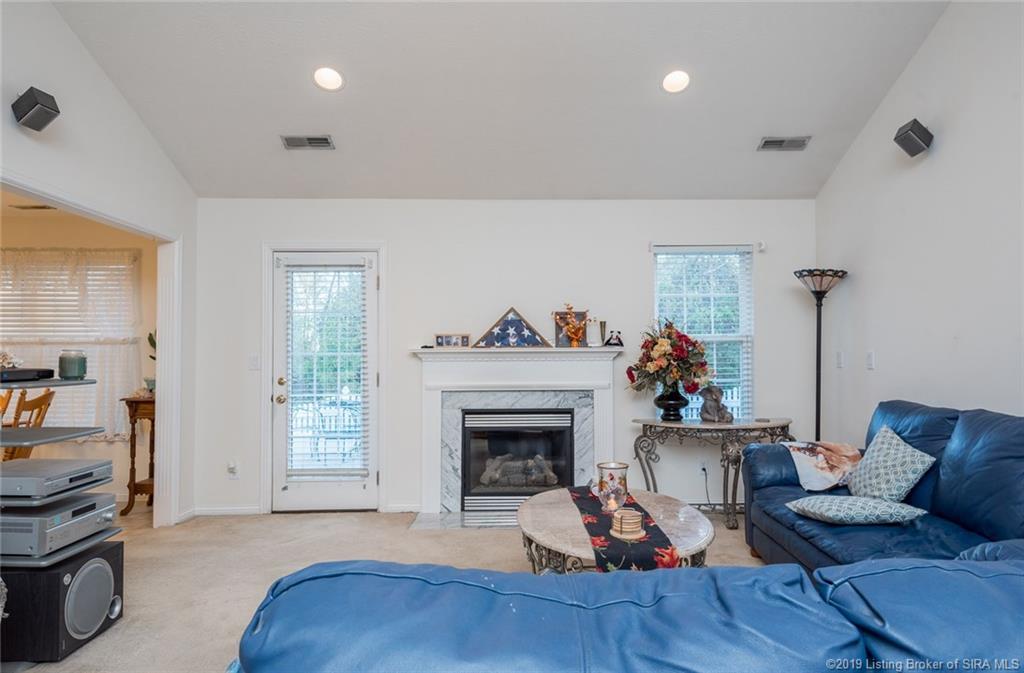 5525 Raintree Ridge Jeffersonville, IN 47130 - Photo 11 of 36 Gallery Image 11