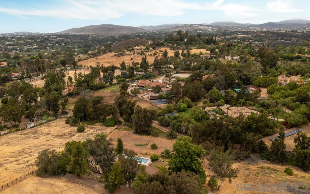 5460 La Crescenta Road Rancho Santa Fe, CA 92067 - Photo 13 of 23
