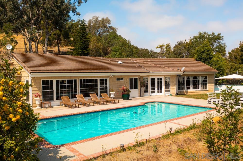 5460 La Crescenta Road Rancho Santa Fe, CA 92067 - Photo 7 of 23