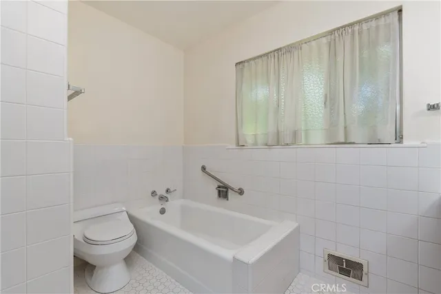 $3,750 | 388 Harford Place, Upland, CA 91786