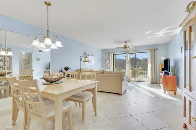 $299,900 | 219 Fox Glen Drive, Unit 1208, Naples, FL 34104