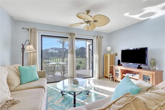 $299,900 | 219 Fox Glen Drive, Unit 1208, Naples, FL 34104