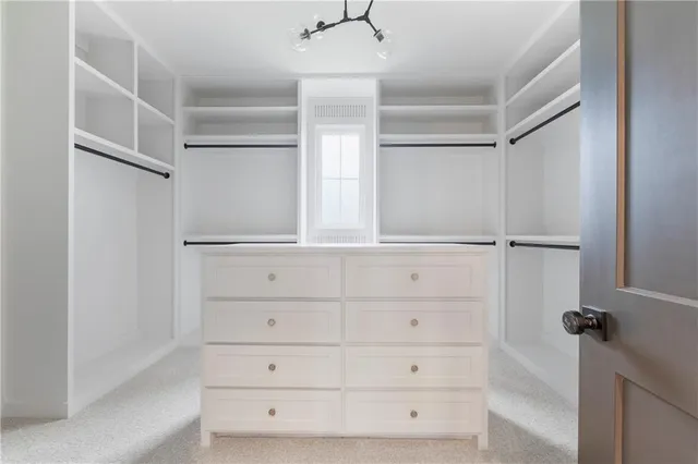 $1,264,000 | 10675 West 142nd Terrace, Overland Park, KS 66221