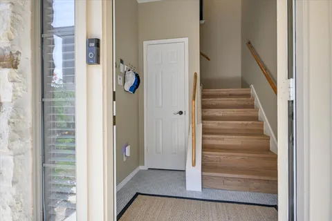 a view of entryway with a front door
