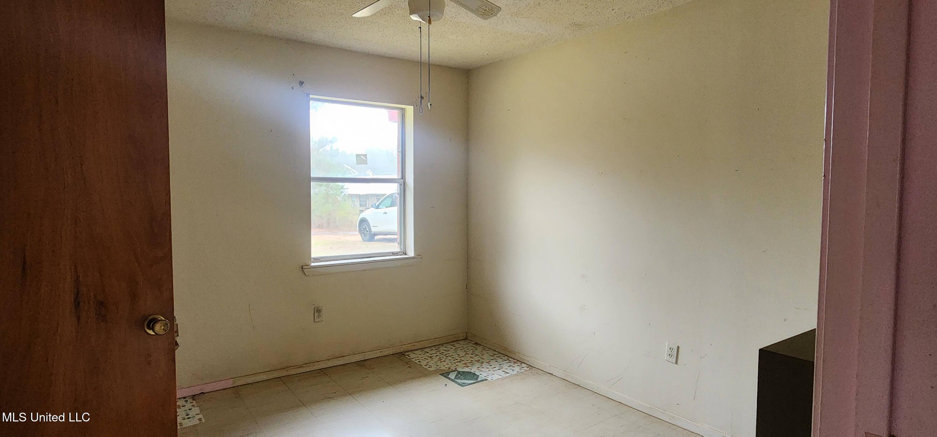 45 Delta Drive Fayette, MS 39069 - Photo 10 of 22 20251212_105703