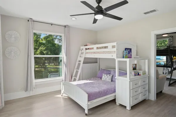 $599,999 | 702 Griffith Avenue, Terrell, TX 75160