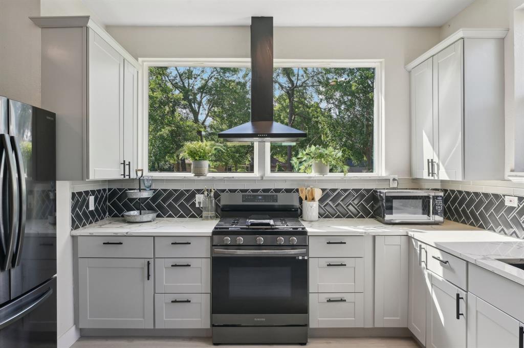 702 Griffith Avenue Terrell, TX 75160 - Photo 7 of 40