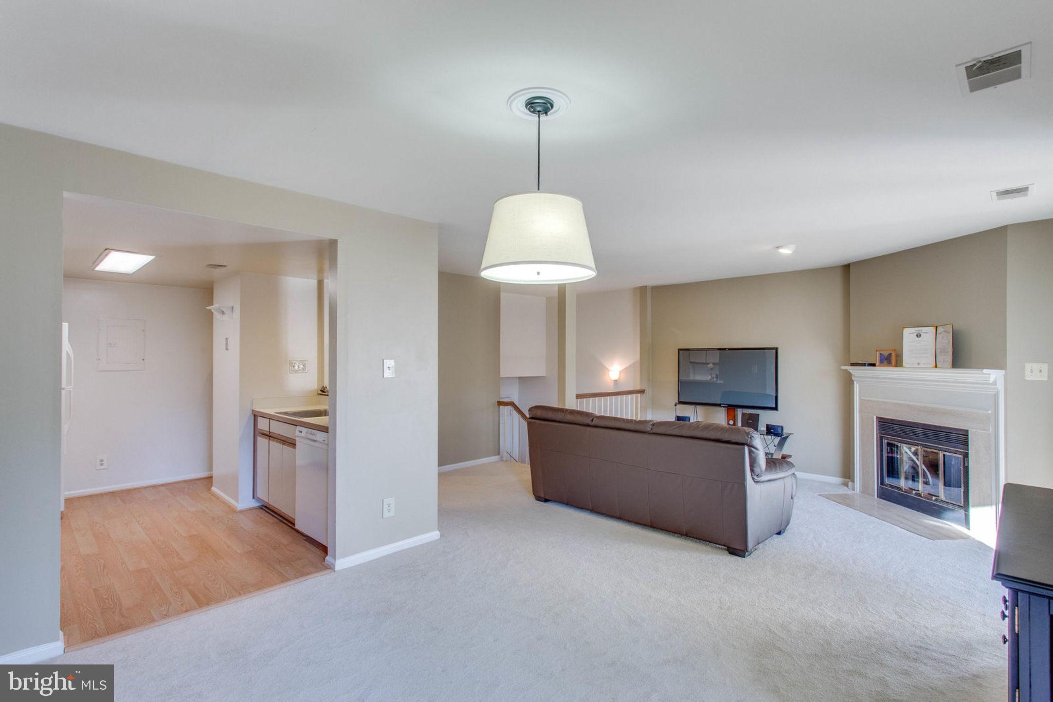 12912 Grays Pointe Road, Unit B Fairfax, VA 22033 - Photo 17 of 30 Gallery Image 17