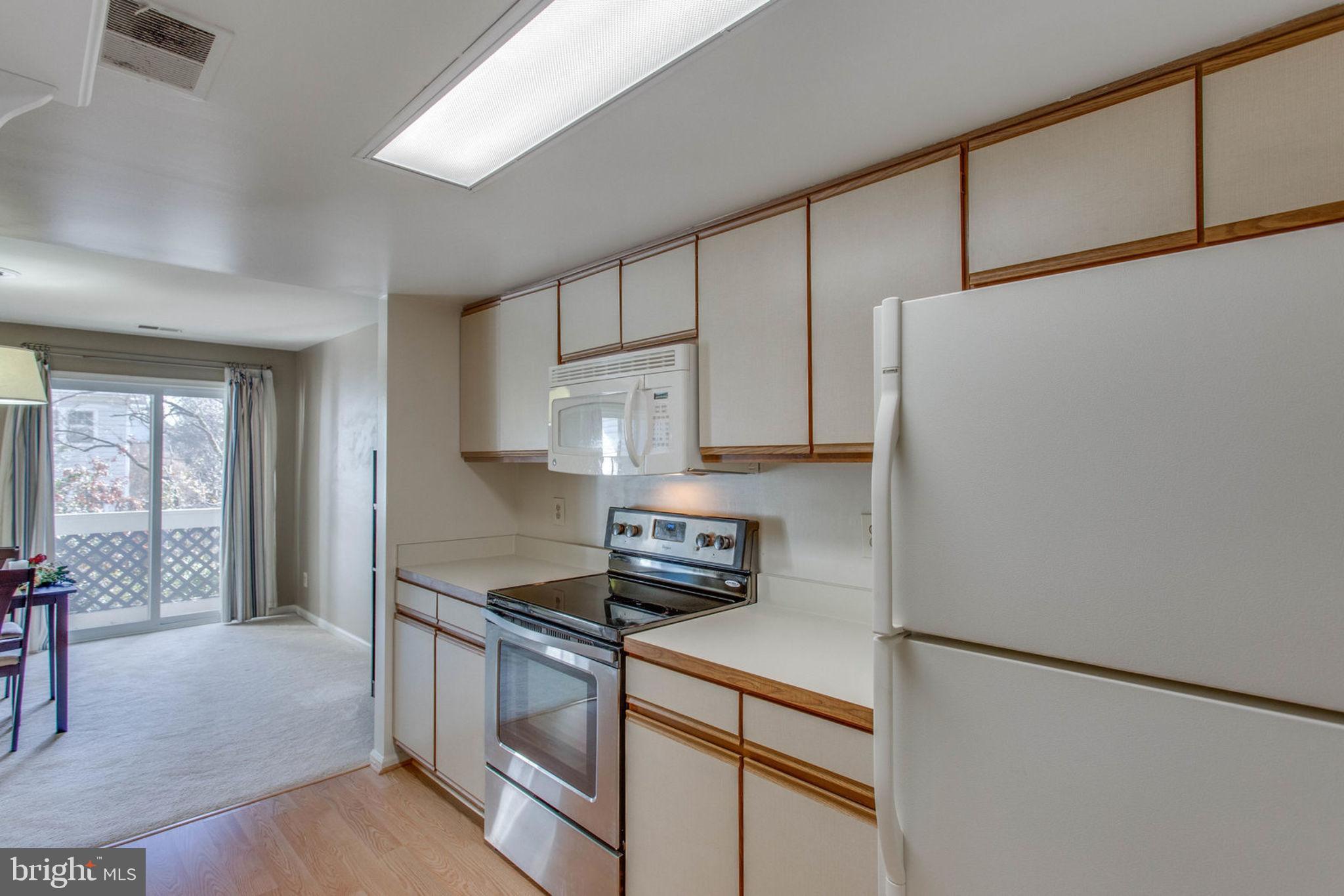 12912 Grays Pointe Road, Unit B Fairfax, VA 22033 - Photo 18 of 30 Gallery Image 18