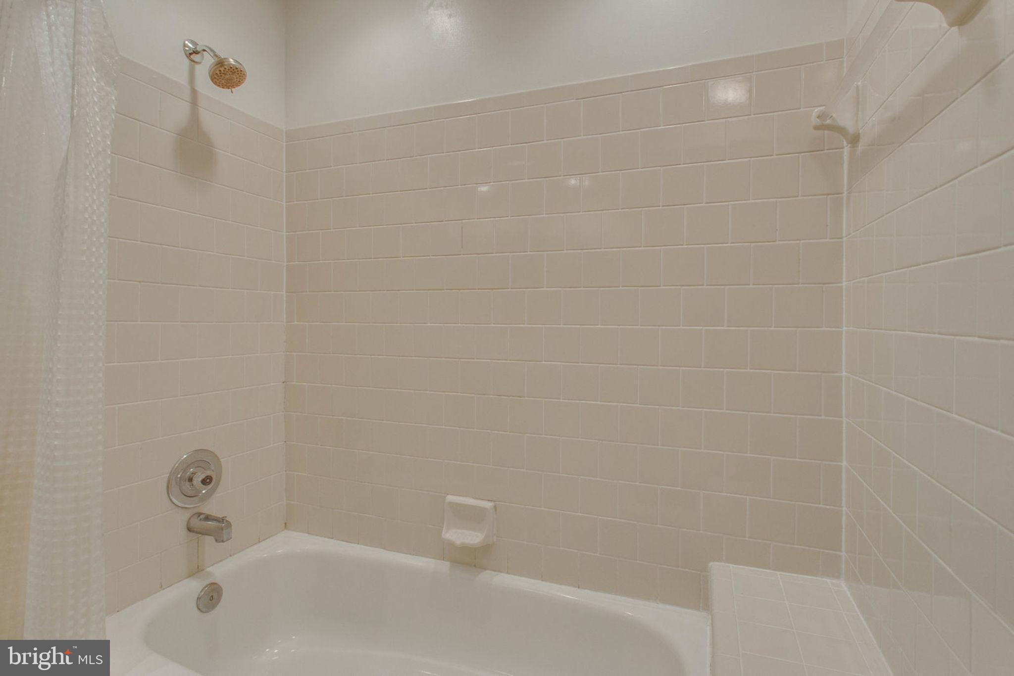 12912 Grays Pointe Road, Unit B Fairfax, VA 22033 - Photo 28 of 30 Gallery Image 28