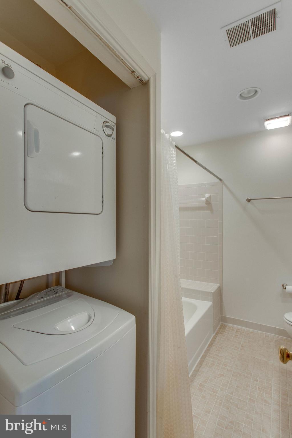 12912 Grays Pointe Road, Unit B Fairfax, VA 22033 - Photo 30 of 30 Gallery Image 30