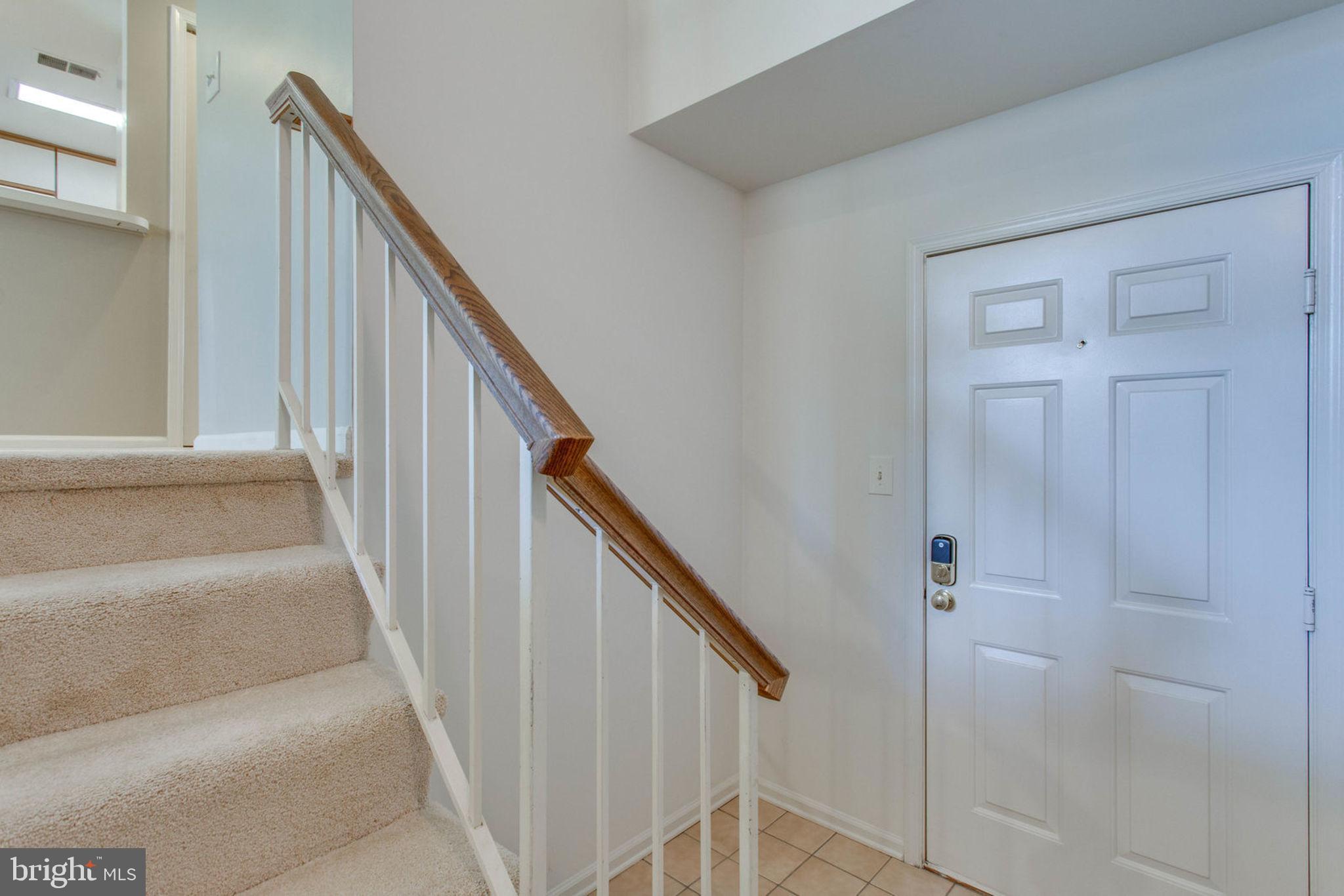 12912 Grays Pointe Road, Unit B Fairfax, VA 22033 - Photo 5 of 30 Gallery Image 5