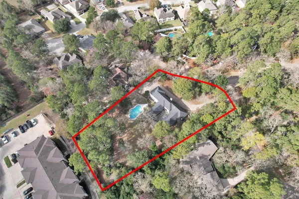 $605,000 | 50 Village Hill Drive, Conroe, TX 77304
