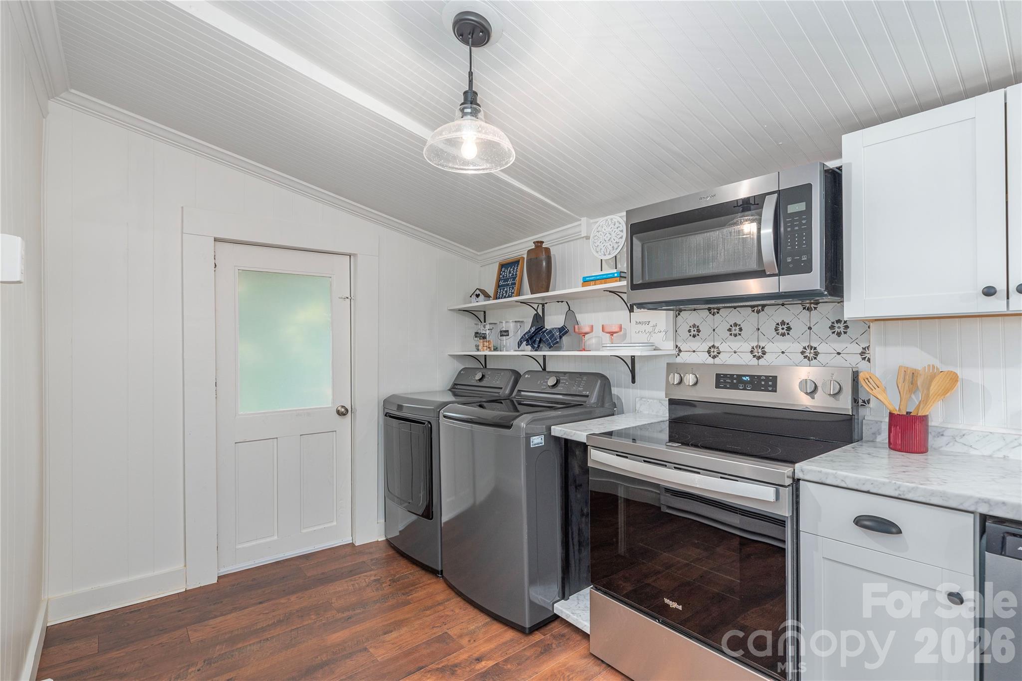 261 Star Ridge Road Canton, NC 28716 - Photo 7 of 23