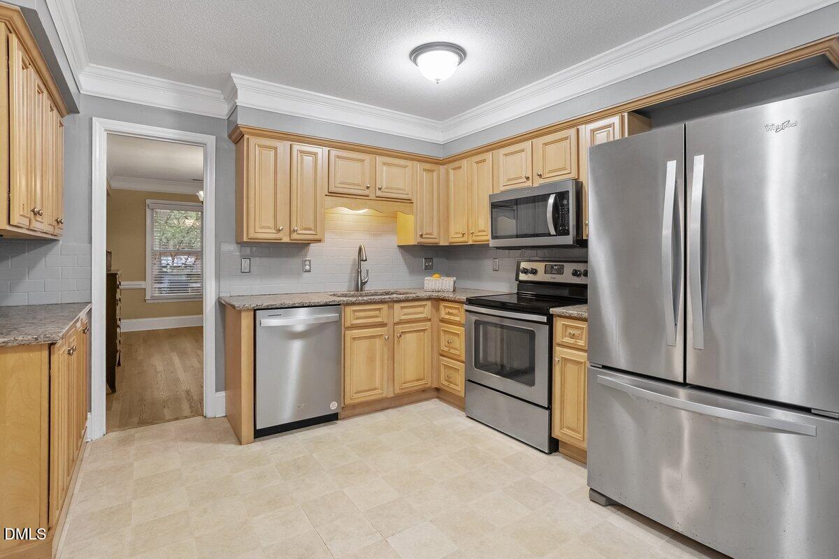 1512 Laureldale Drive Raleigh, NC 27609 - Photo 10 of 36 1512 Laureldale Dr 2874868_10