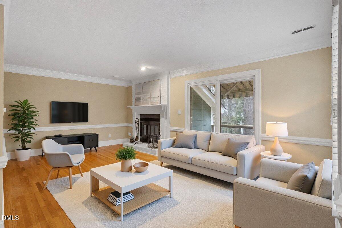 1512 Laureldale Drive Raleigh, NC 27609 - Photo 16 of 36 1512 Laureldale Family Room