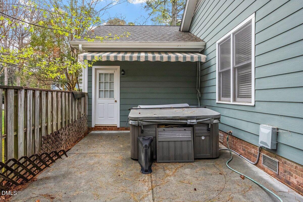 1512 Laureldale Drive Raleigh, NC 27609 - Photo 7 of 36 1512 Laureldale Dr 2874868_07