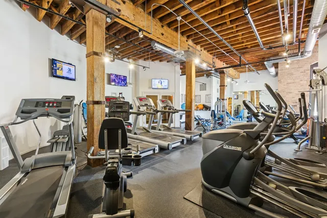 $320,000 | 226 North Clinton Street, Unit 510, Chicago, IL 60661