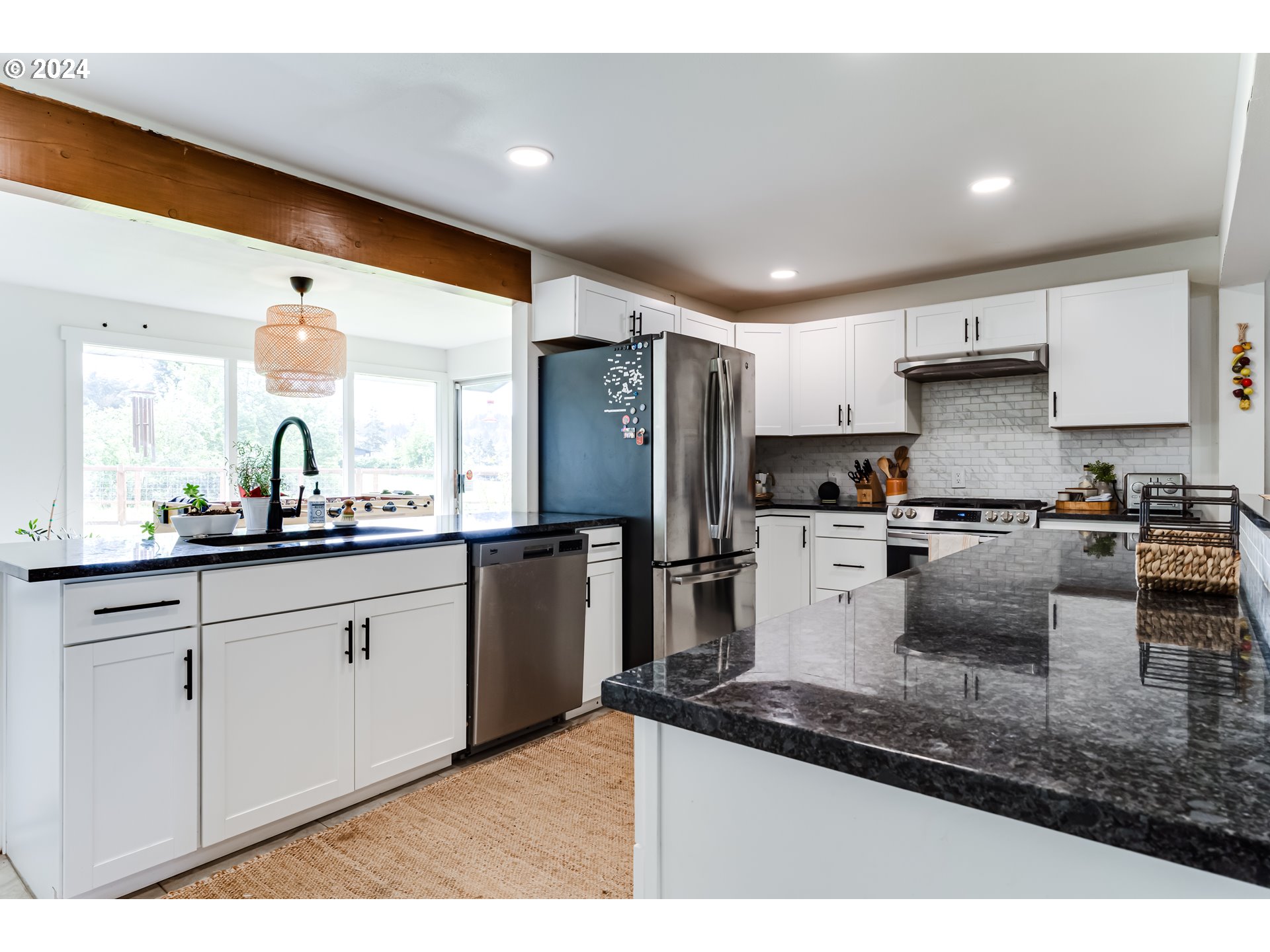 3050 Bailey Hill Road Eugene, OR 97405 - Photo 15 of 48 Gallery Image 15