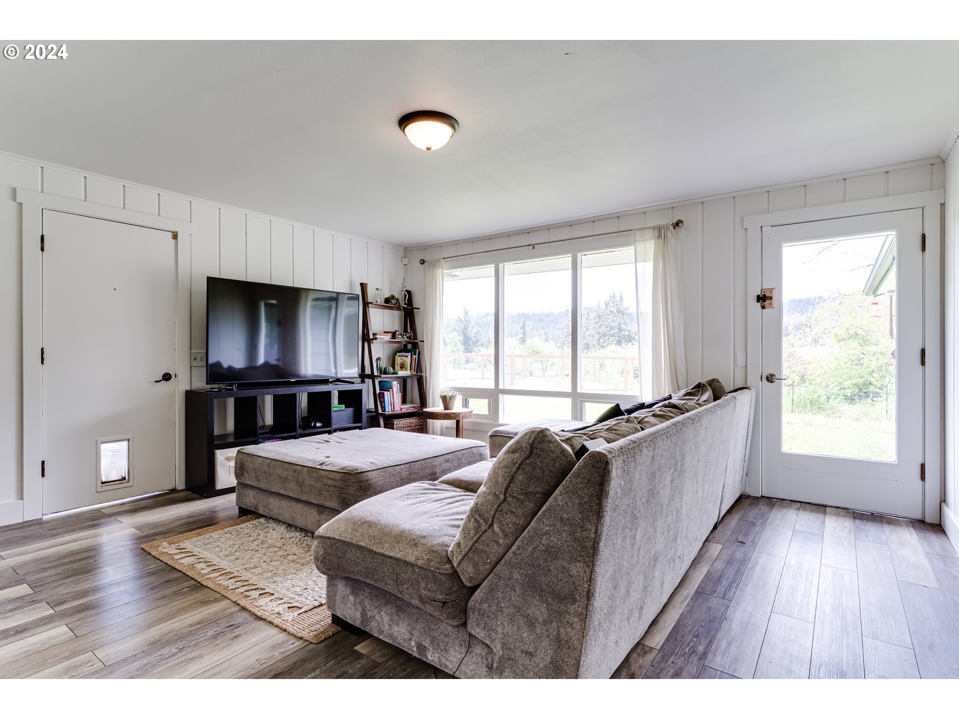 3050 Bailey Hill Road Eugene, OR 97405 - Photo 22 of 48 Gallery Image 22