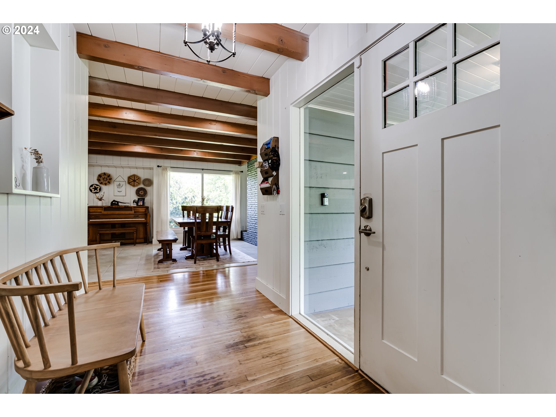 3050 Bailey Hill Road Eugene, OR 97405 - Photo 4 of 48 Gallery Image 4