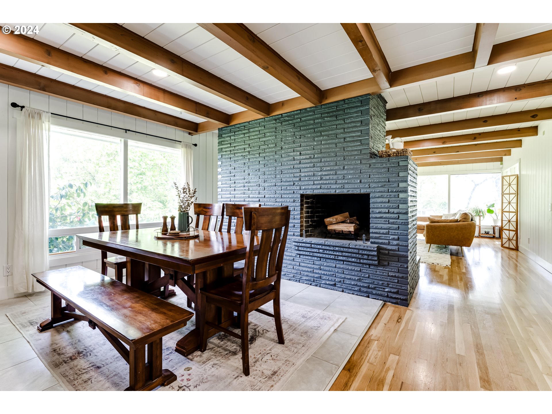 3050 Bailey Hill Road Eugene, OR 97405 - Photo 6 of 48 Gallery Image 6