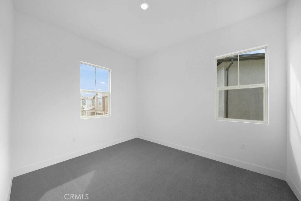 118 Pansy Irvine, CA 92618 - Photo 24 of 46 an empty room with a window