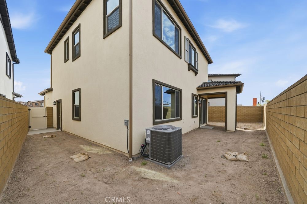 118 Pansy Irvine, CA 92618 - Photo 39 of 46 a view of an entryway with a house
