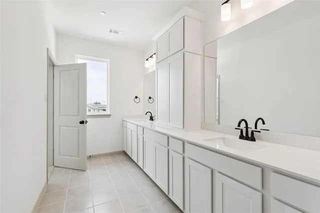 $329,990 | 1031 Magdalena Way, Midlothian, TX 76065