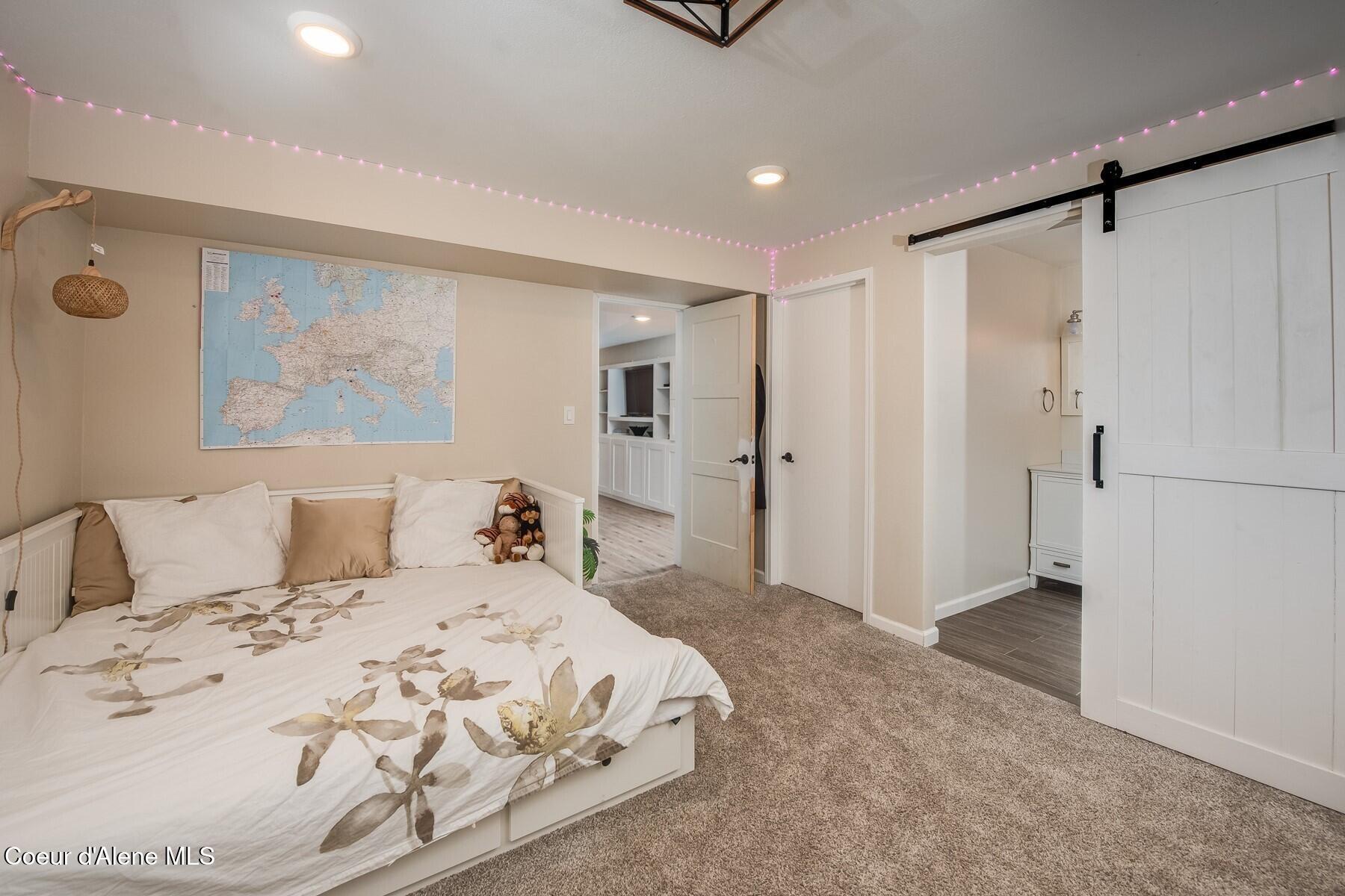 480 Sunnyside Ridge Road Sandpoint, ID 83864 - Photo 59 of 81 Lower Master Suite