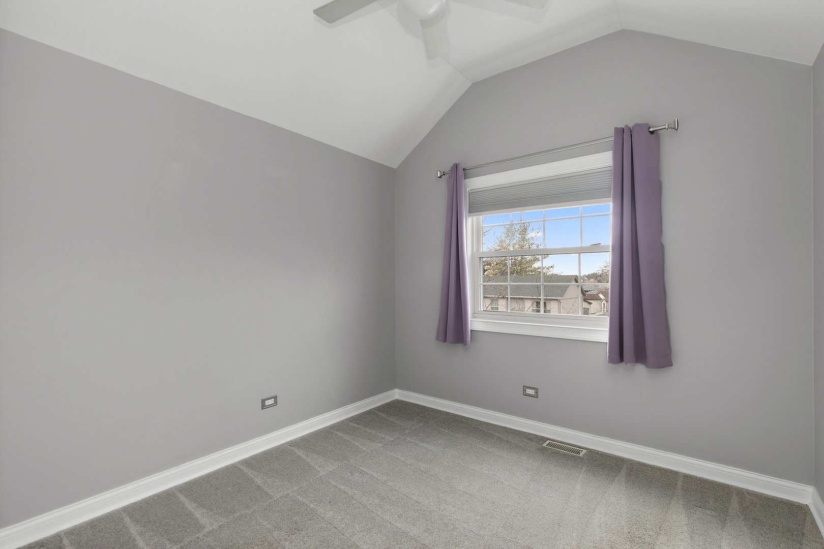 810 Woodland Road Wauconda, IL 60084 - Photo 17 of 31