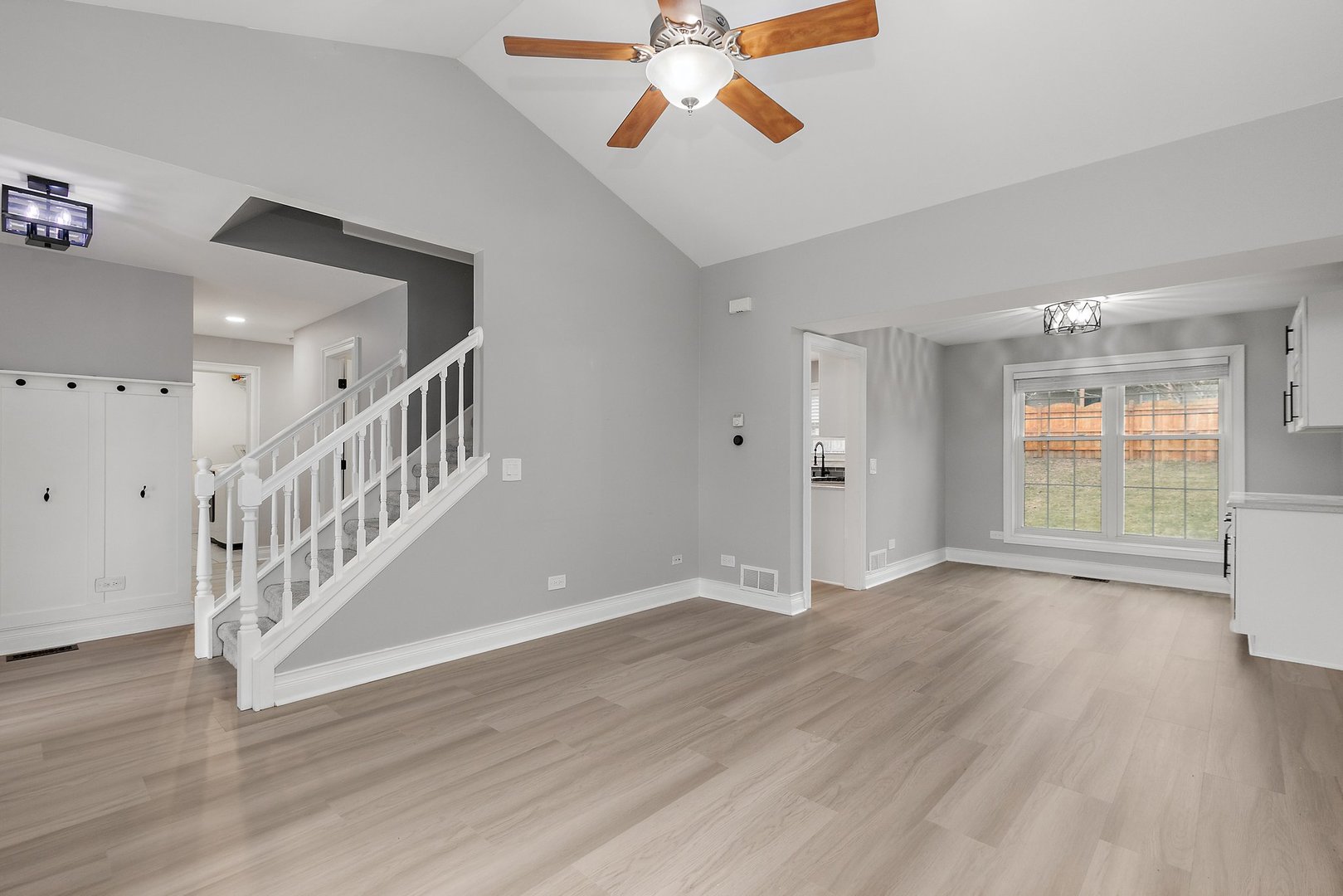 810 Woodland Road Wauconda, IL 60084 - Photo 8 of 31