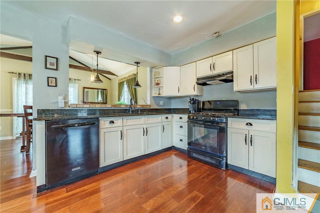 21 Riverside Drive Denville, NJ 07834 - Photo 8 of 24 Gallery Image 8