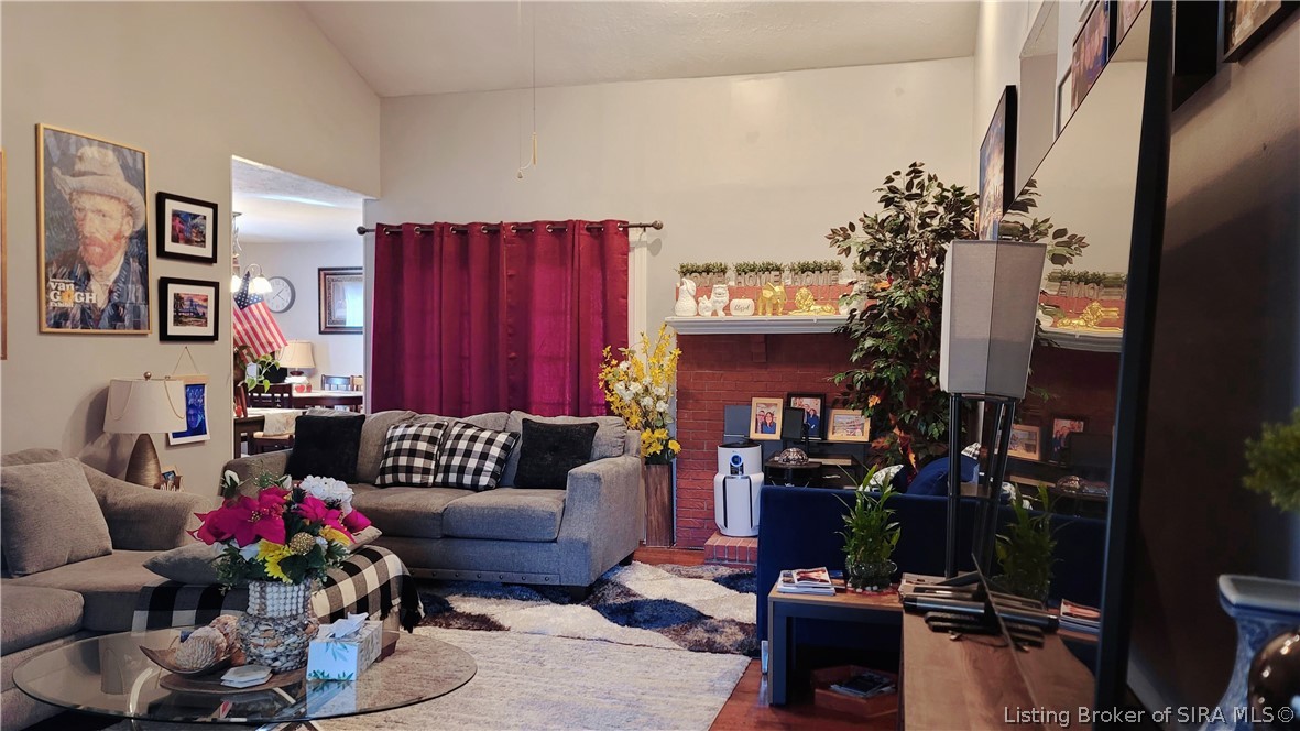 303 Golf Ridge Lane Madison, IN 47250 - Photo 6 of 24