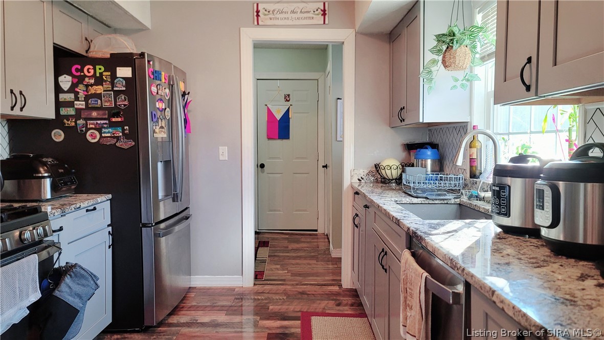 303 Golf Ridge Lane Madison, IN 47250 - Photo 9 of 24