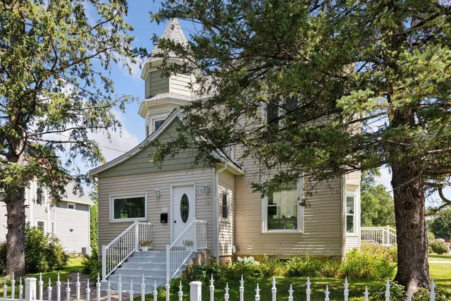 $665,000 | 917 Division Street South, Northfield, MN 55057