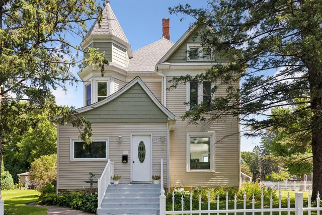 $665,000 | 917 Division Street South, Northfield, MN 55057