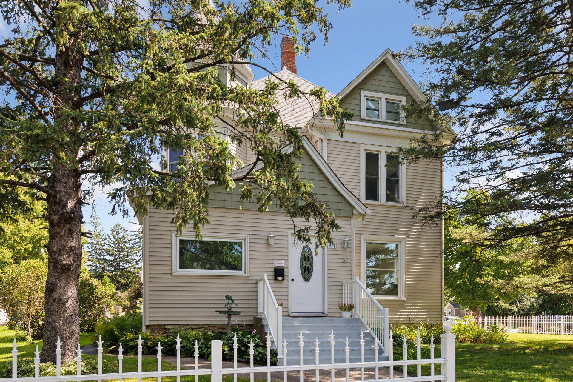 917 Division Street South Northfield, MN 55057 - Photo 13 of 99