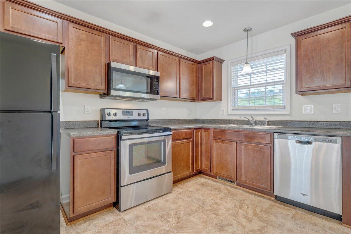 416 Old Fort Road Rocky Mount, VA 24151 - Photo 5 of 26 05-MIB04425