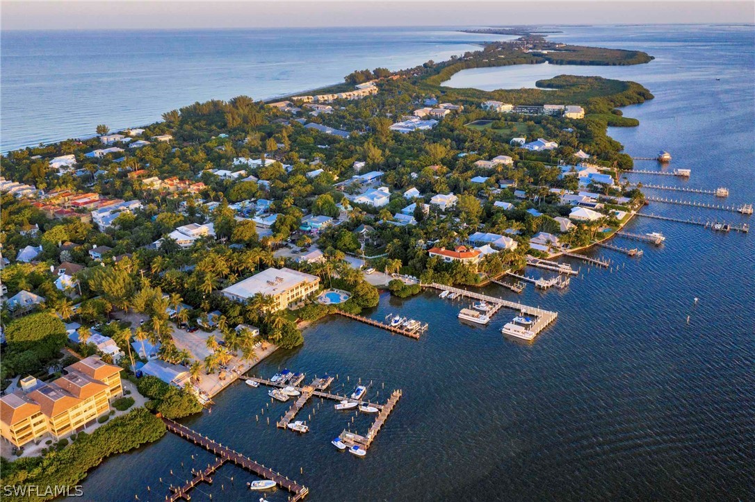 15107 Captiva Drive Captiva, FL 33924 - Photo 34 of 35 view of a city