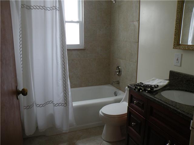 1850 Barrington Road Columbus, OH 43221 - Photo 11 of 18