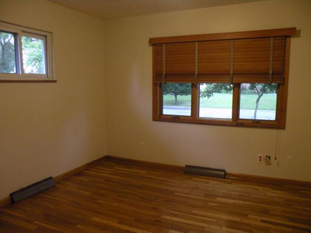 1850 Barrington Road Columbus, OH 43221 - Photo 8 of 18