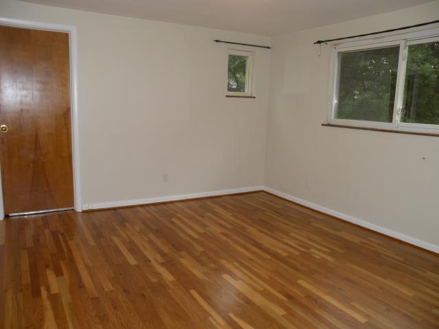 1850 Barrington Road Columbus, OH 43221 - Photo 10 of 18